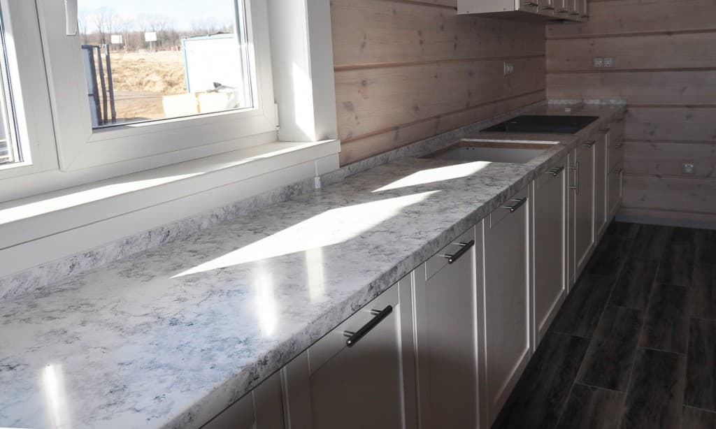 Прямая столешница для кухни