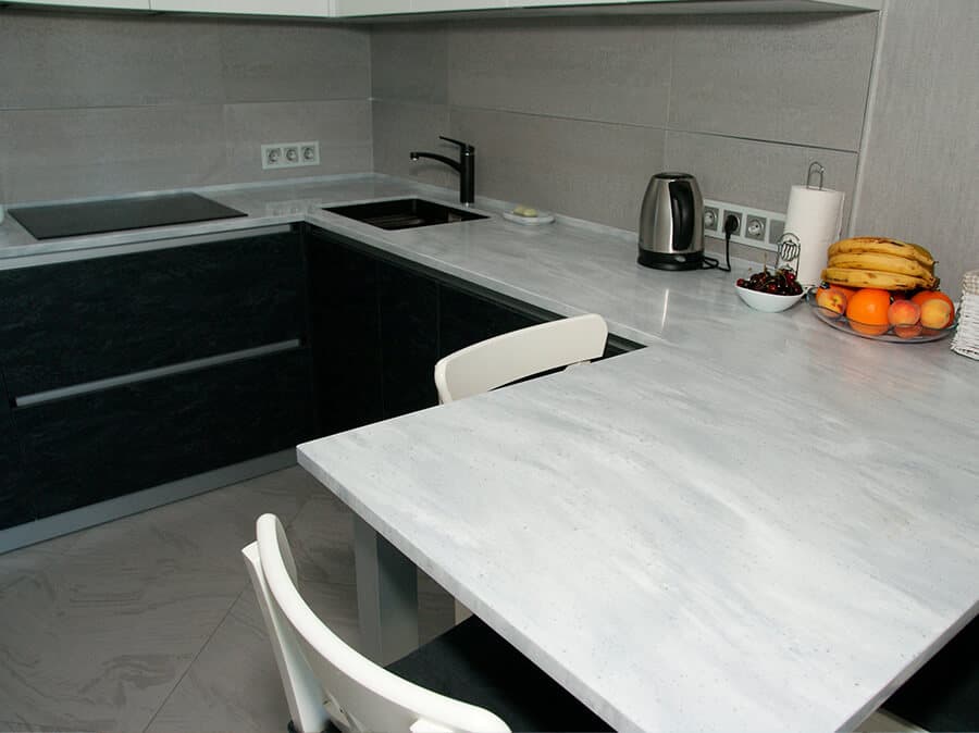 Кухонная п-образная столешница