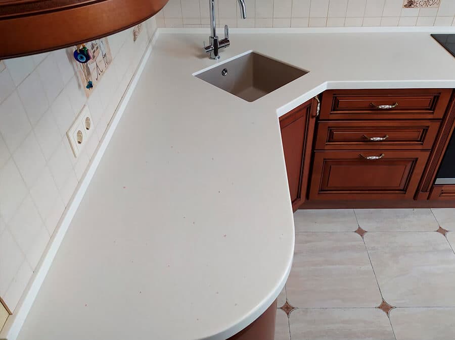 Угловая столешница со скосом