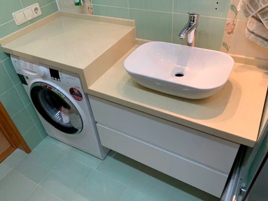 Разноуровневая столешница для ванной