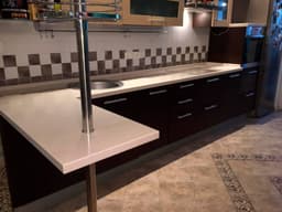 Кухонная столешница с барной стойкой