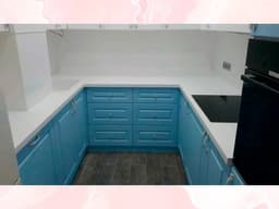 П-образная столешница с интегрированной мойкой