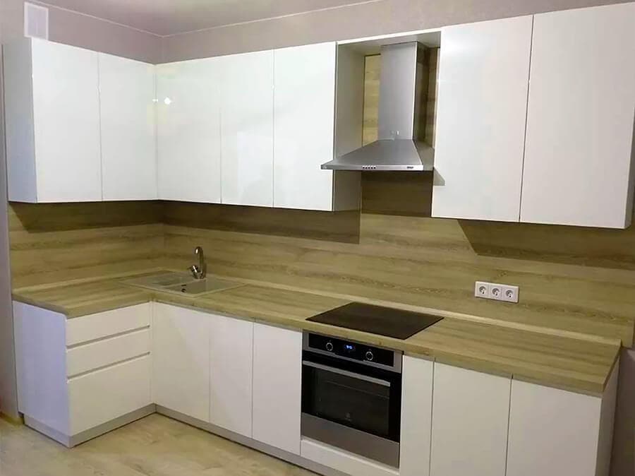 Кухонная угловая столешница в стиль дерева