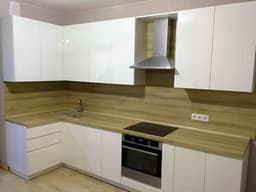 Кухонная угловая столешница в стиль дерева