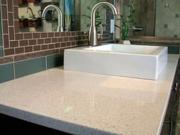 Столешница для ванной с накладной раковиной