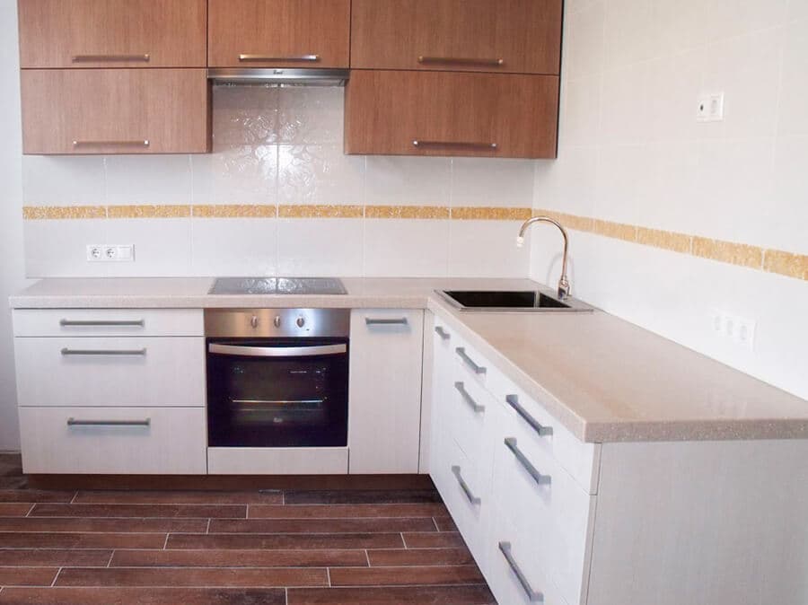 Угловая столешница для кухни