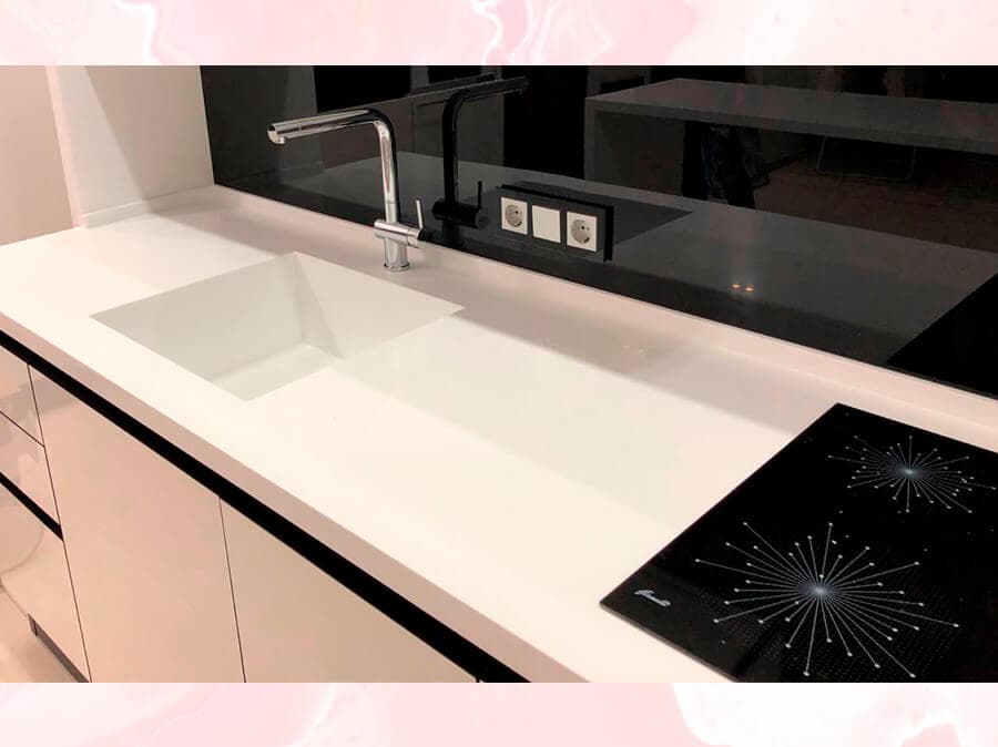 Акриловая кухонная столешница