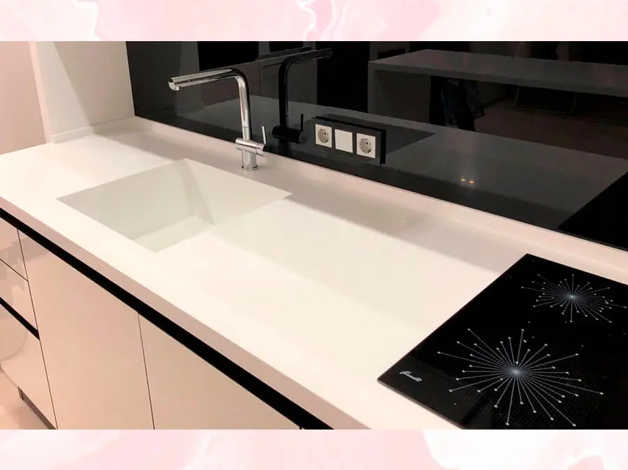 Акриловая кухонная столешница