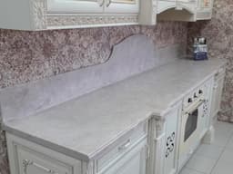 Цельная кухонная столешница