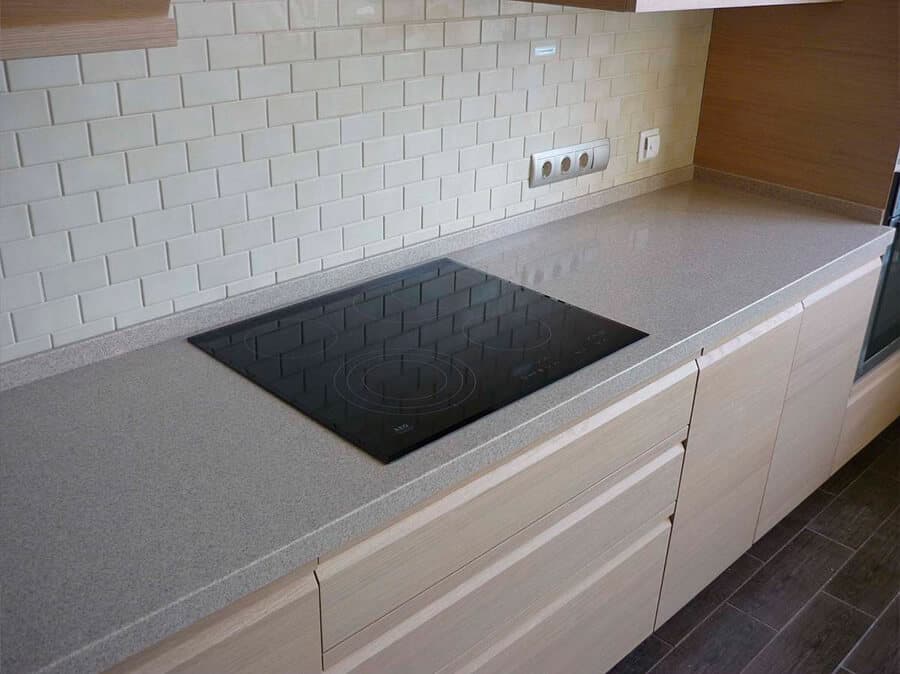 Прямая кухонная столешница