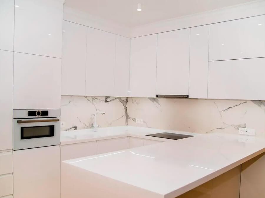 Столешница с барной стойкой