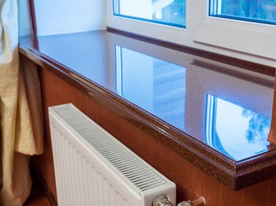 Прямой подоконник с фигурной фаской