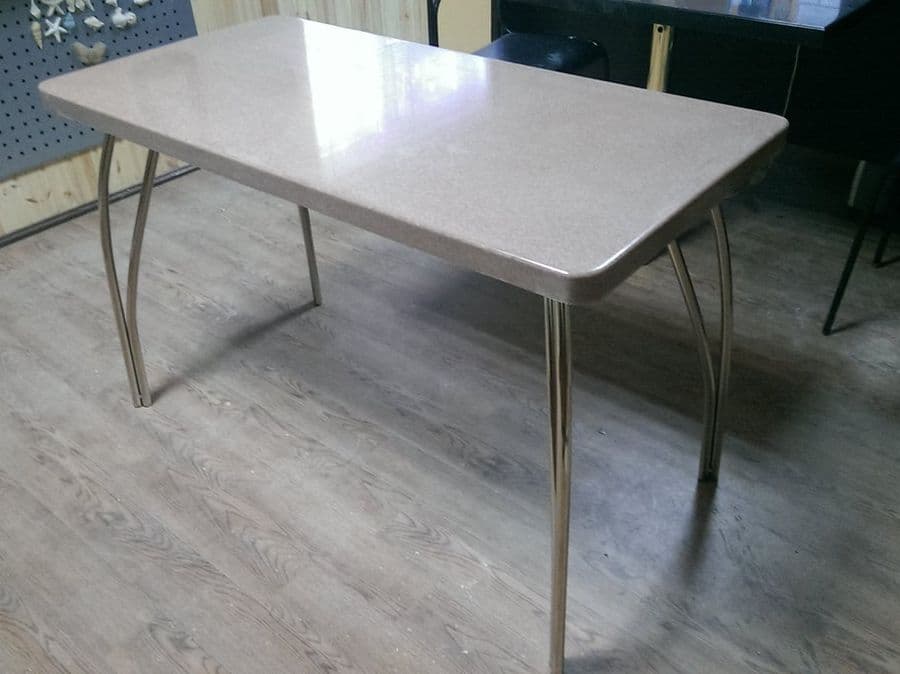 Кухонный столик