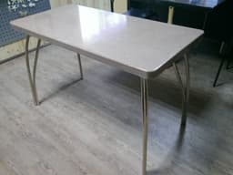 Кухонный столик