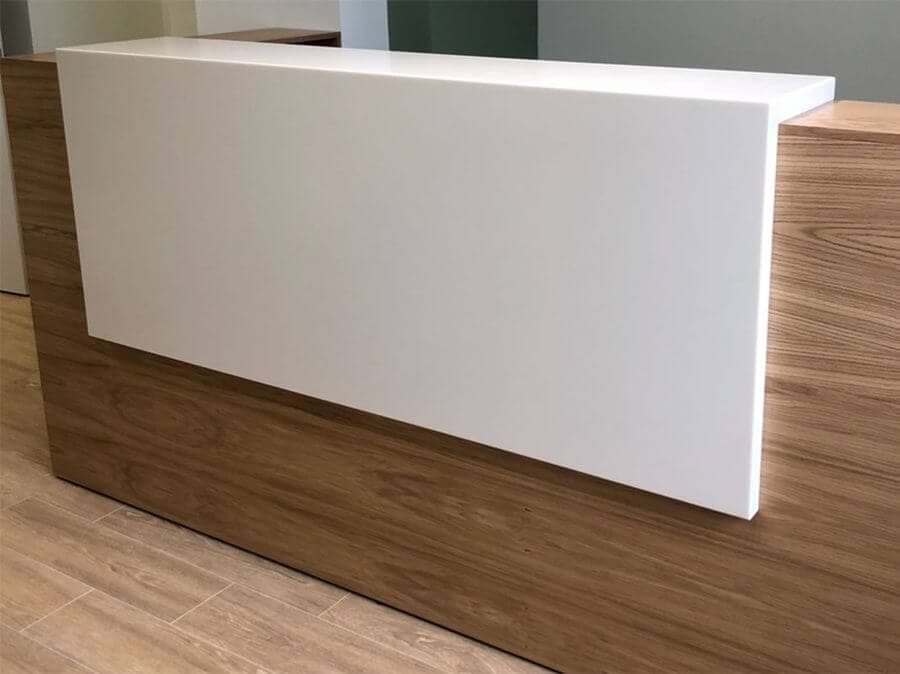 Прямая стойка ресепшн