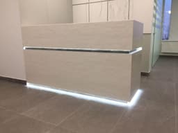 Ресепшн под мрамор с подсветкой