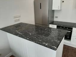 Прямая столешница-остров