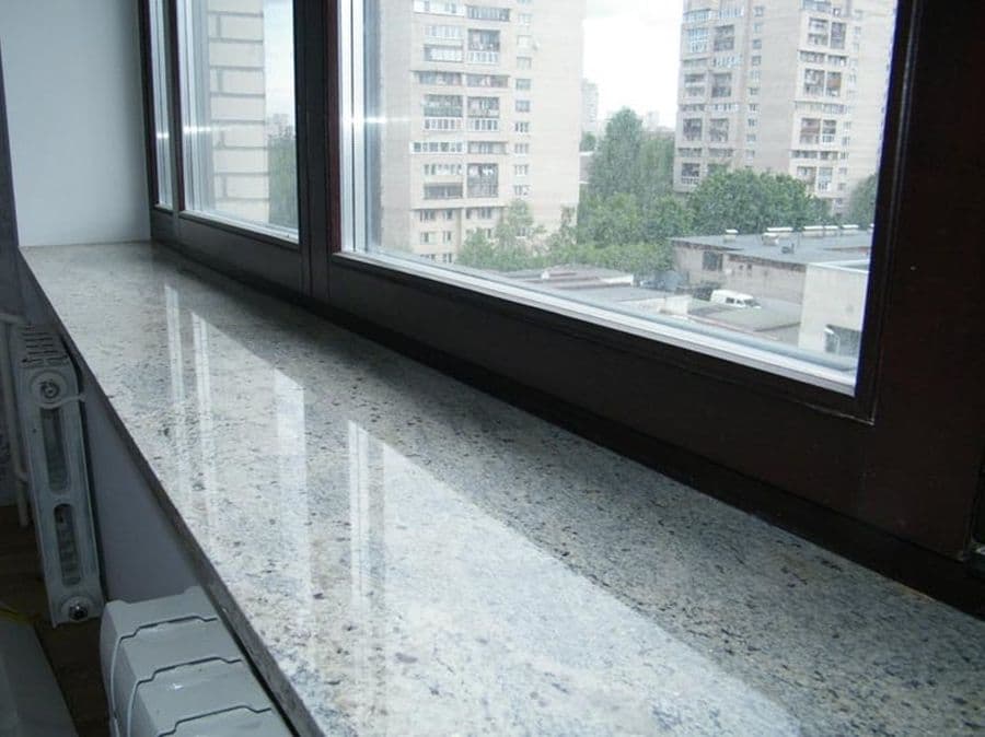 Кварцевый подоконник