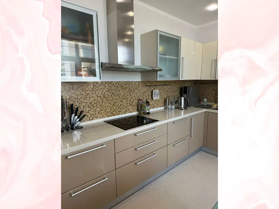 Кварцевая угловая столешница