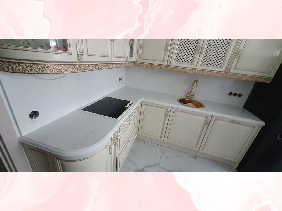 Белая угловая столешница