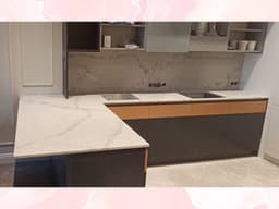 Широкая угловая столешница