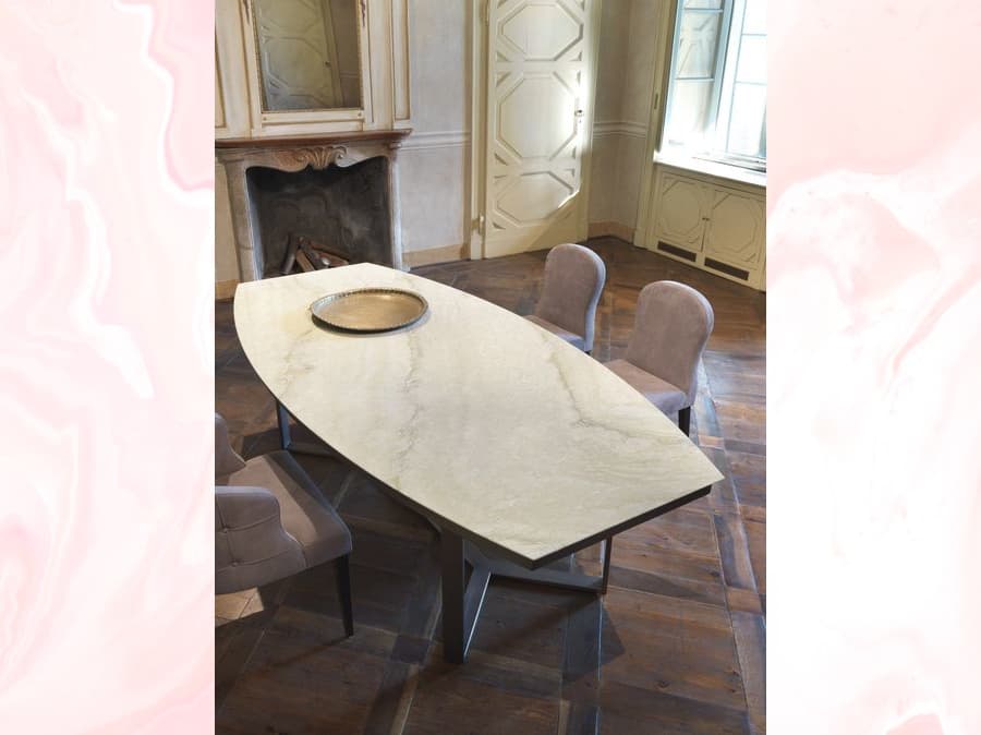 Овальный стол