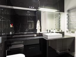 Черная столешница для ванной комнаты